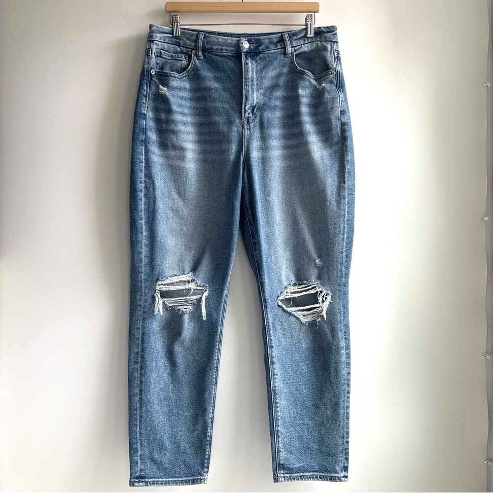 American Eagle Outfitters Curvy Mom High Rise  Jeans Blue Distressed Denim Sz 14